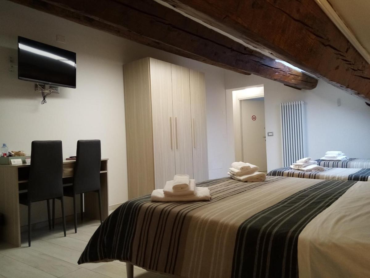 Centro Storico Suites Φεράρα Εξωτερικό φωτογραφία